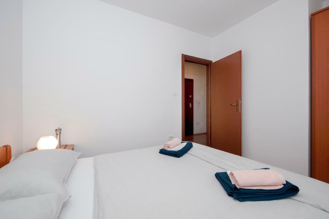 Apartment Thalassa Rovinj Exterior photo