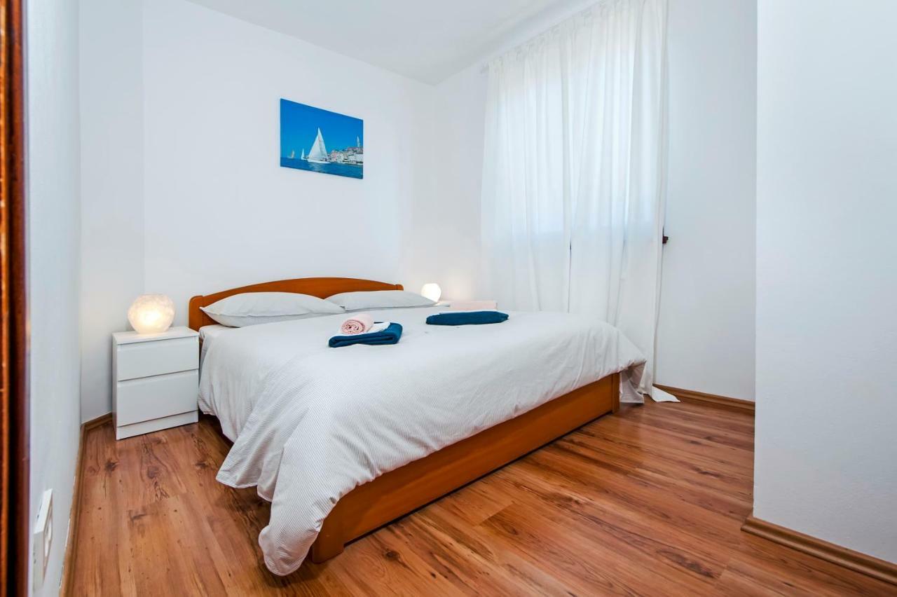 Apartment Thalassa Rovinj Exterior photo