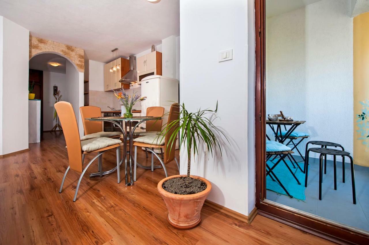 Apartment Thalassa Rovinj Exterior photo